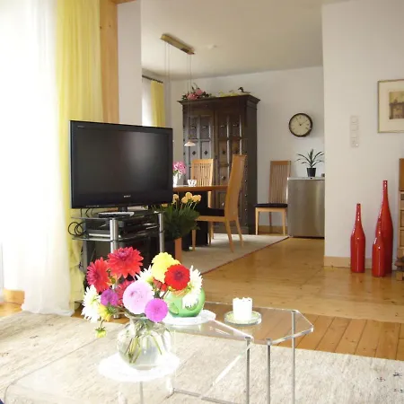 Eifelblick In Schueller Vulkaneifel Oberes Kylltal Apartman *