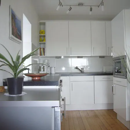 Eifelblick In Schueller Vulkaneifel Oberes Kylltal Apartman *