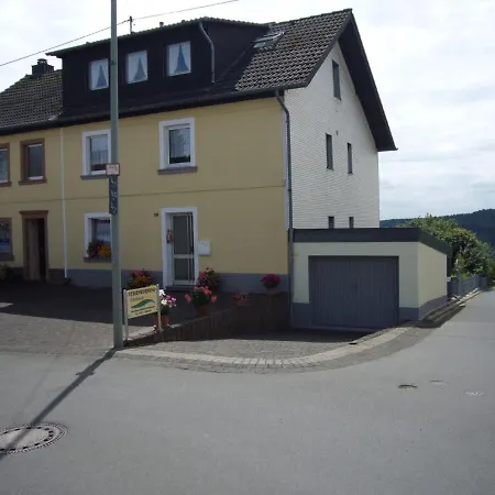 Eifelblick In Schueller Vulkaneifel Oberes Kylltal * Schuller